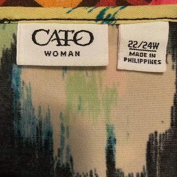 Cato layered blouse​​ - Picture 3 of 3